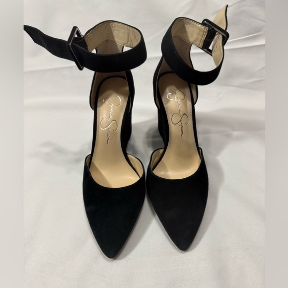 Jessica Simpson Elegant Black Heels - Picture 1 of 8